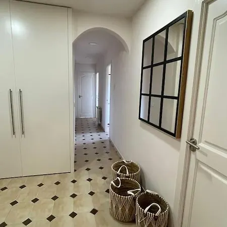 Penthouse With A 80m2 Terrace Near The Castell-Platja d’Aro